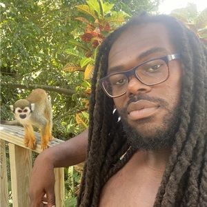 Meet your Posher, Desmond